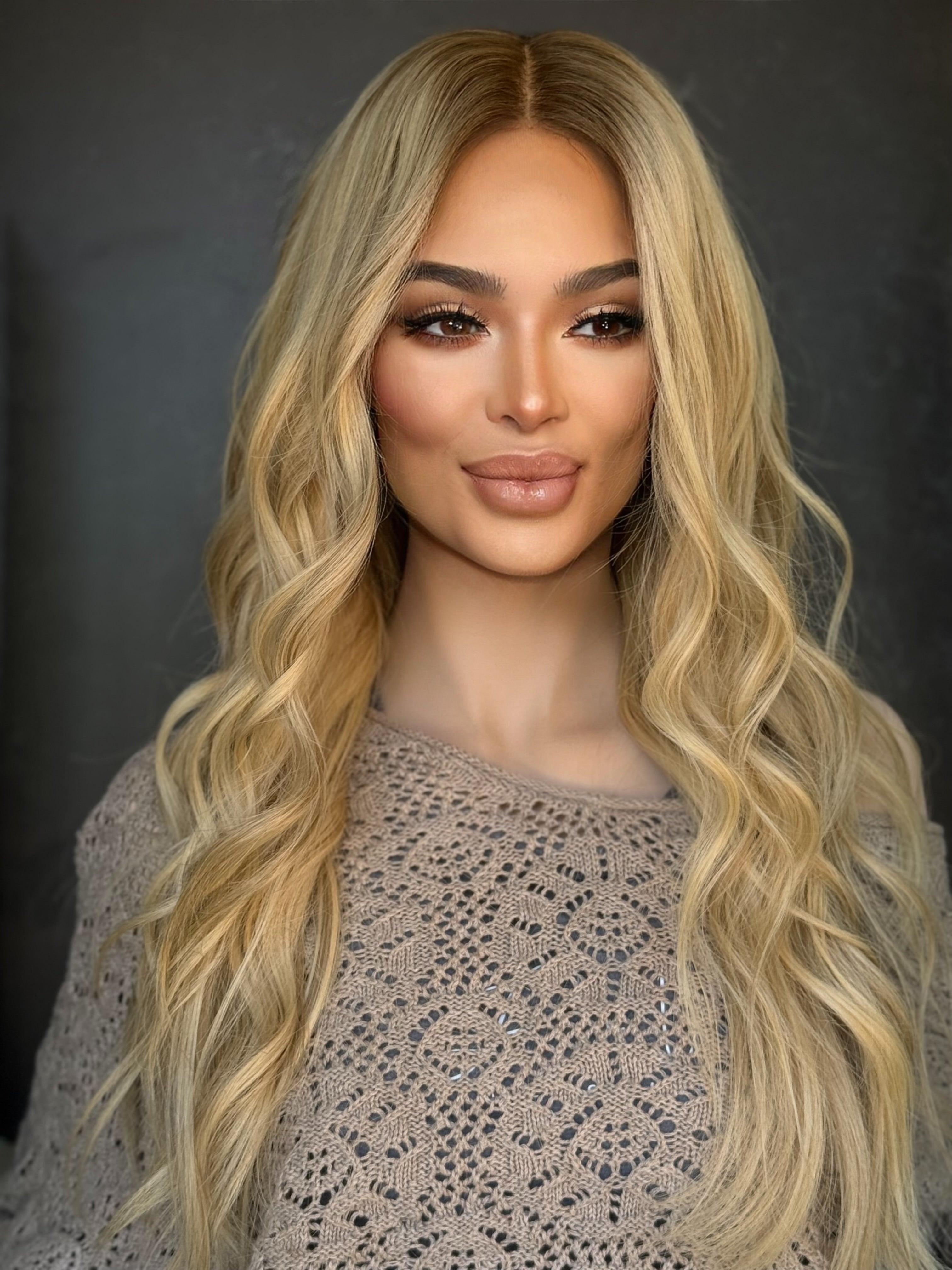 “Phoebe” [M] 22” Glam Collection