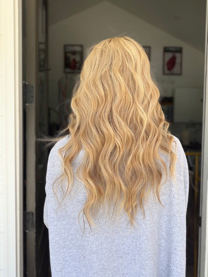 “Rachel” 21” Lace Top Wig (S)