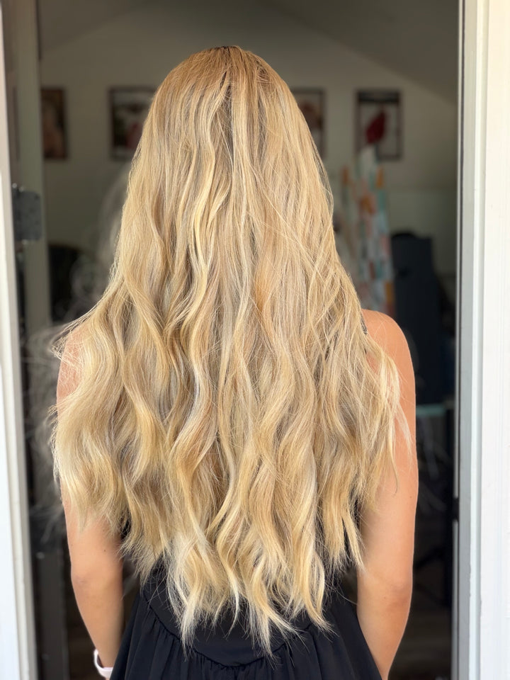 “B3008” (M) 24” Lace Top Wig