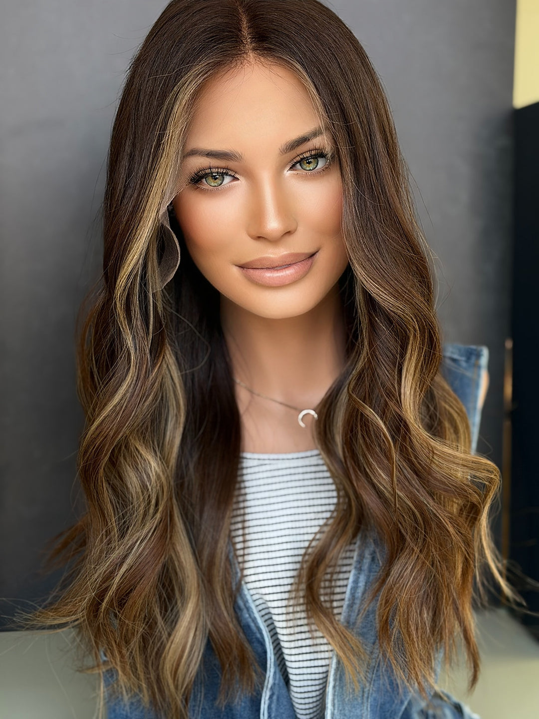 "Gracie" 22" [M] Lace Top Wig
