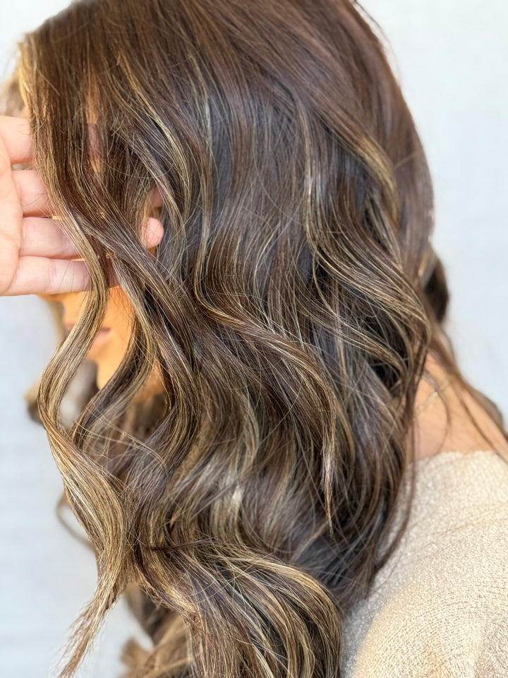 “3B2823” [S] 20” Lace Top Wig