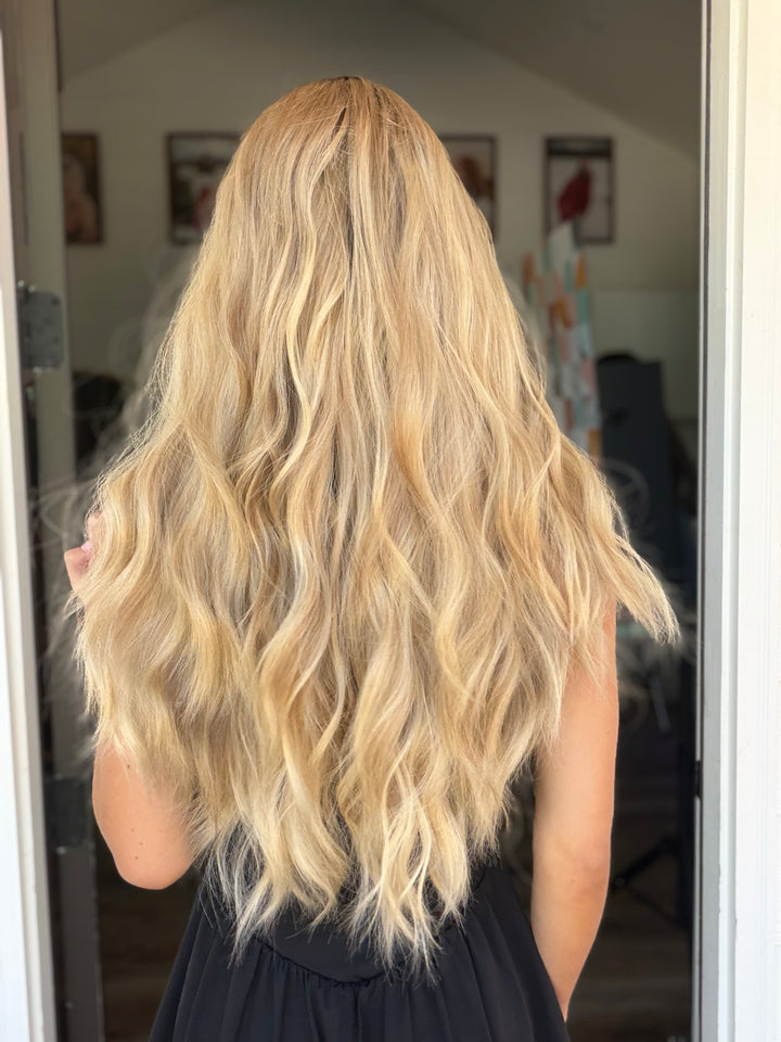 “B3008” (M) 24” Lace Top Wig