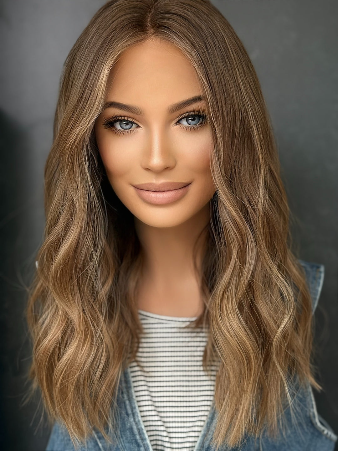 “Linda” [M] 18” Lace top wig