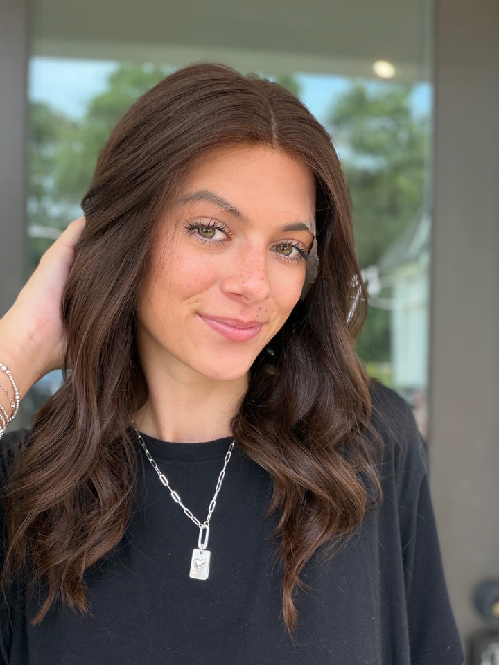Bella (M) 18” Lace Top Wig