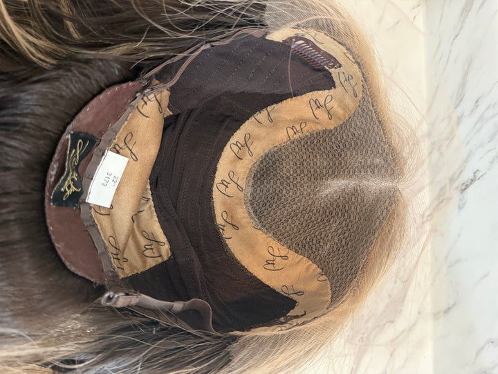 Stella (M) 22” Lace Top Wig
