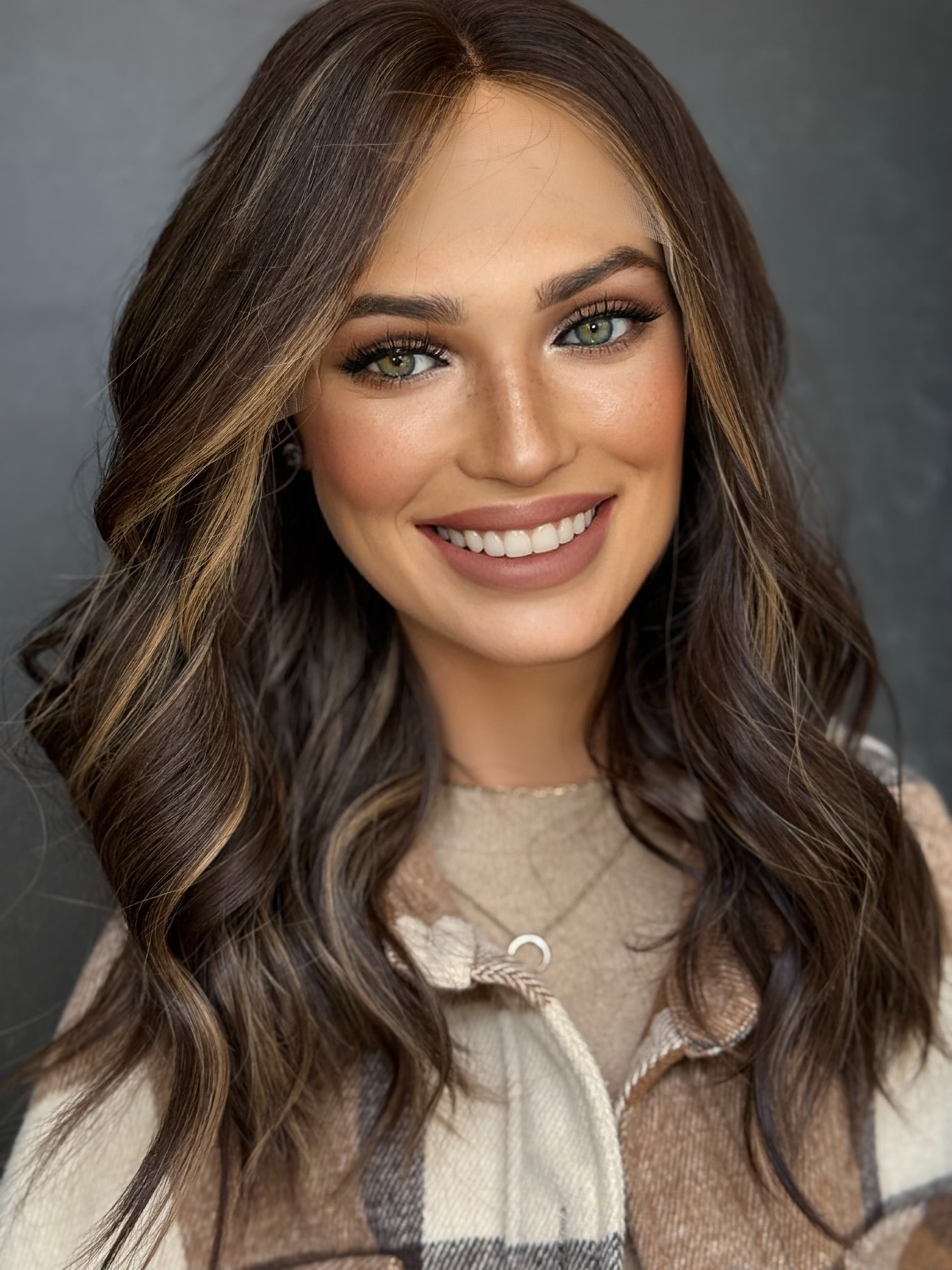 “Katie” [S] 18” Lace Top Wig