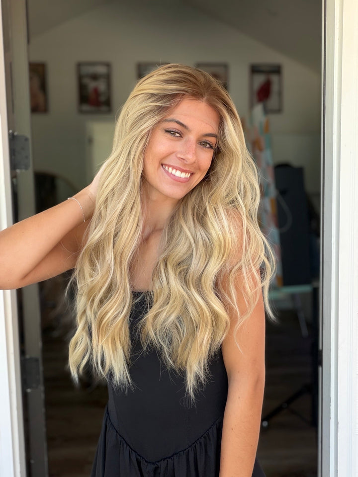 “B3008” (M) 24” Lace Top Wig