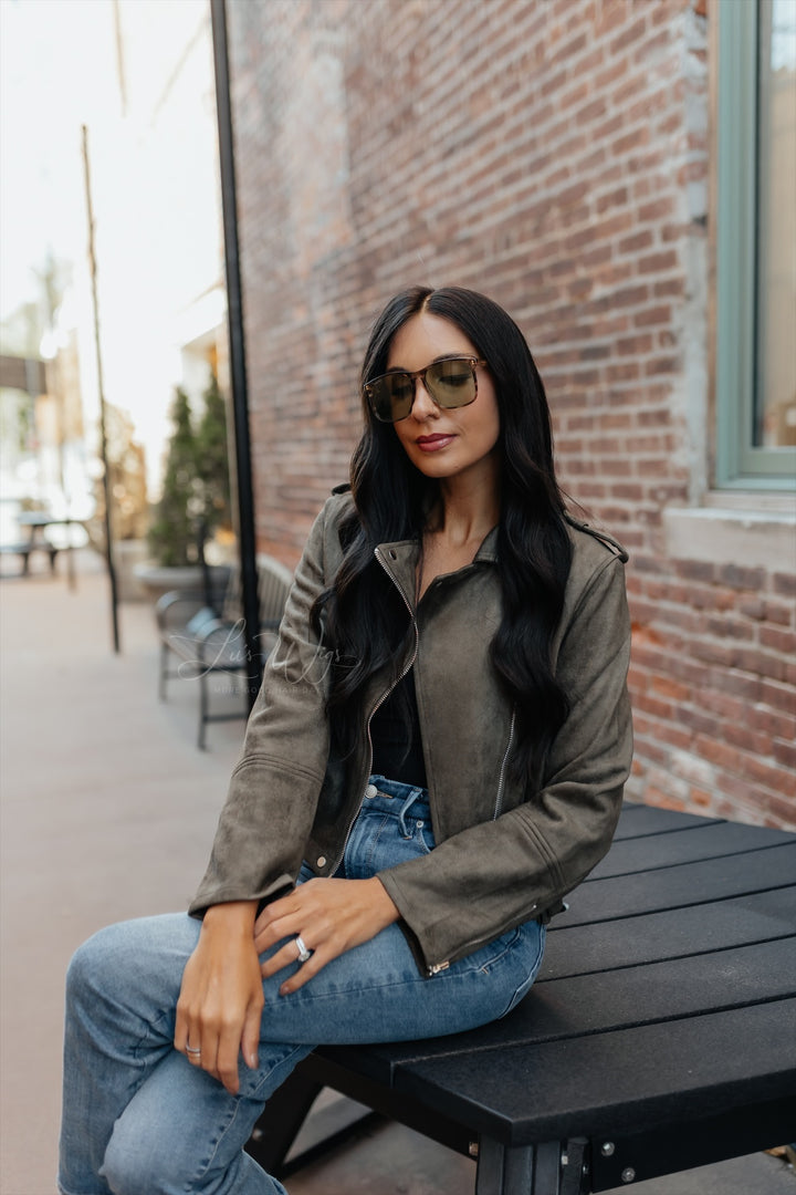 “So Polished” Glam Co. 24” Lace Top Wig