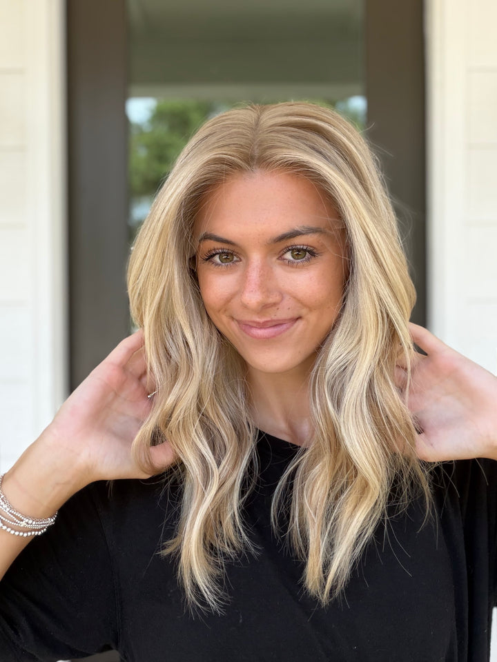 Anniston (XS) 18” Lace Top Wig
