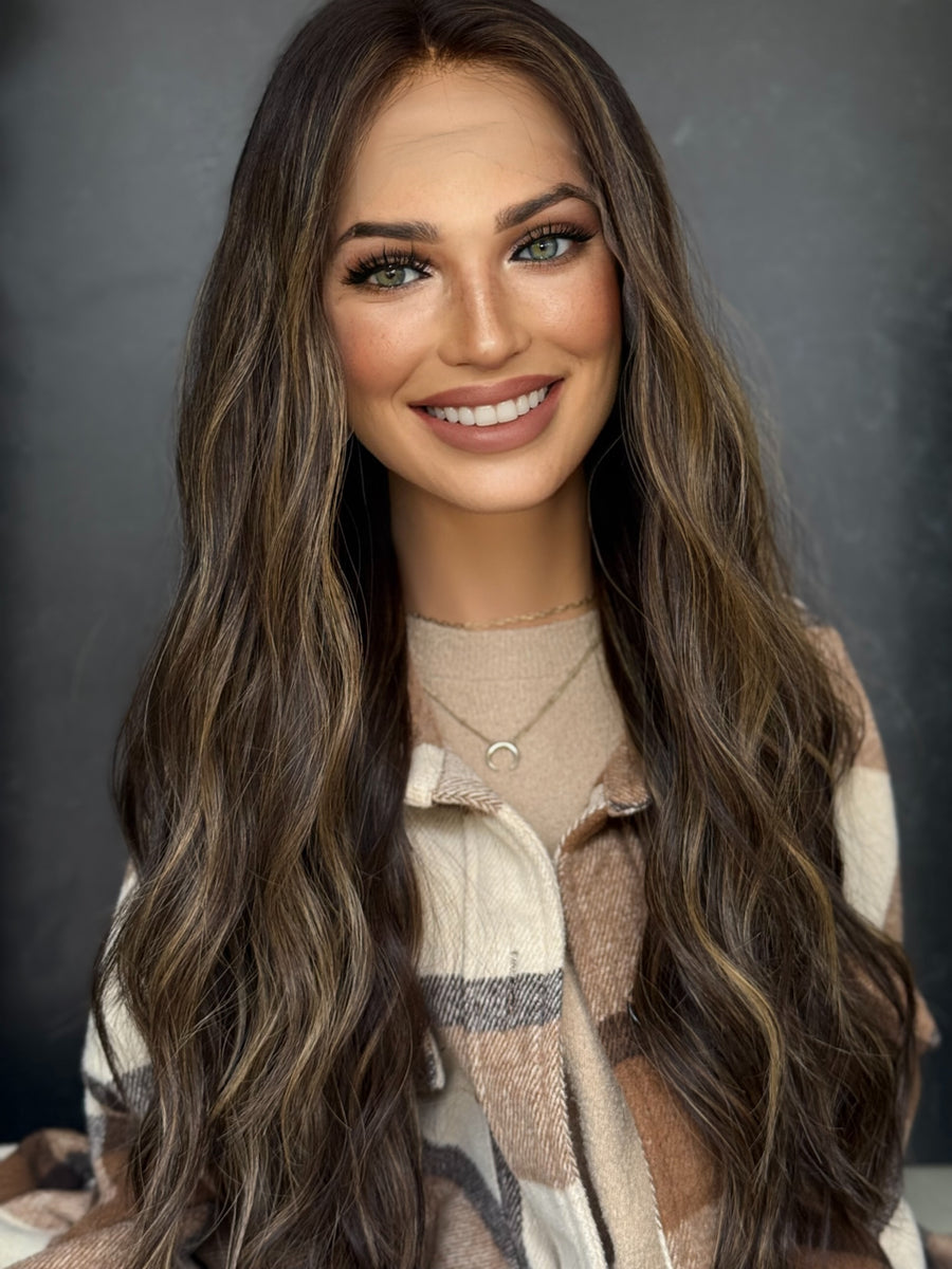 “3B2704” [L] 24” Lace Top Wig
