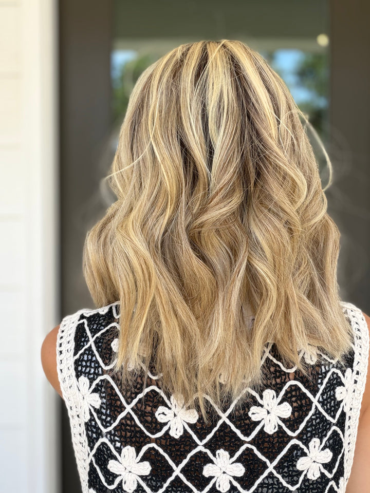 “Sandy” 14” [S] Lace top wig