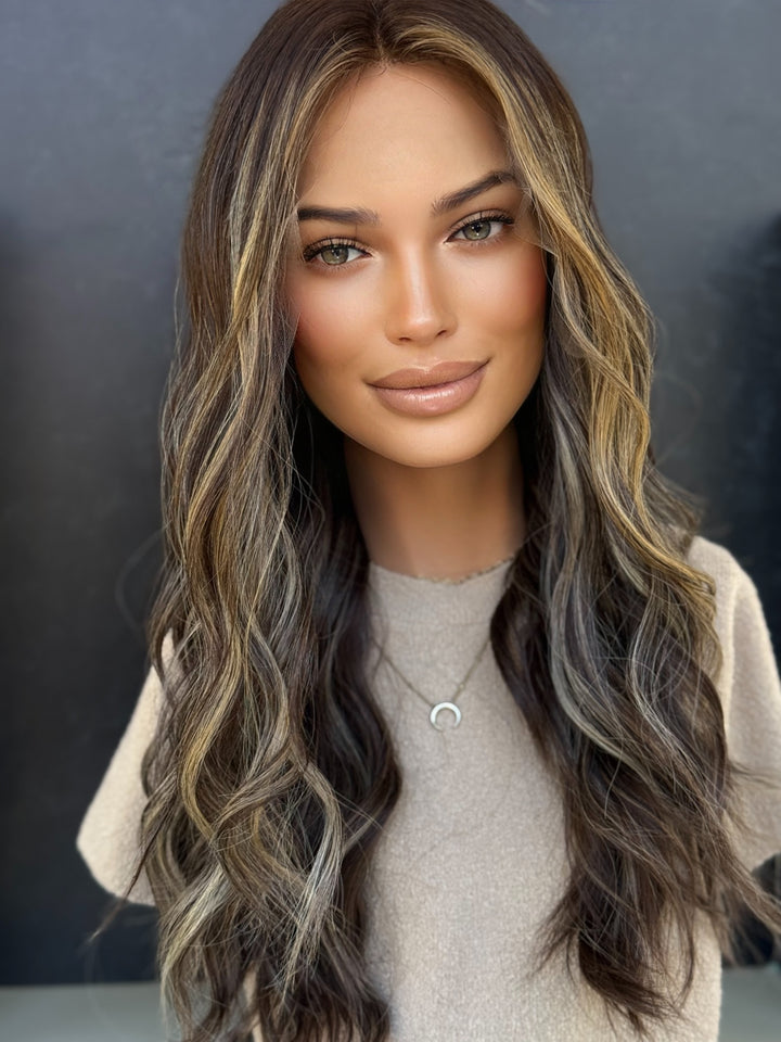 “4B2814” [L] 22” Lace Top Wig