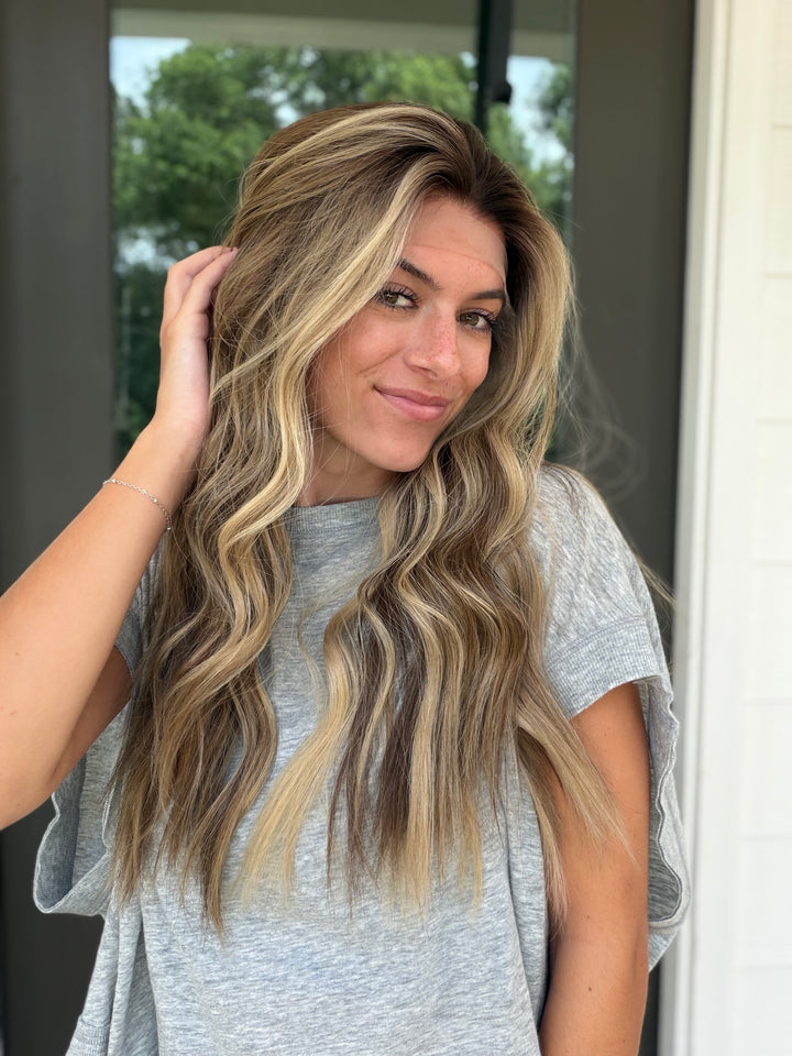 “B3007” (S) 24” Lace Top Wig
