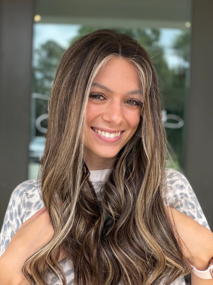 Stella (M) 22” Lace Top Wig