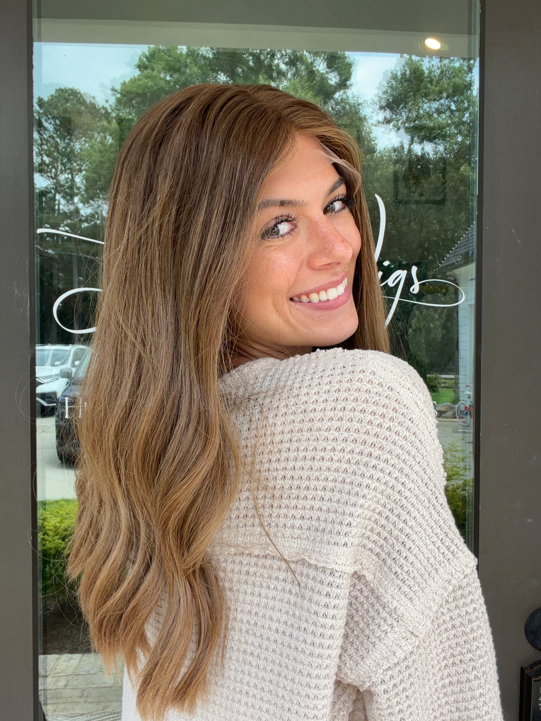 “Autumn” [M] 18” Lace top wig