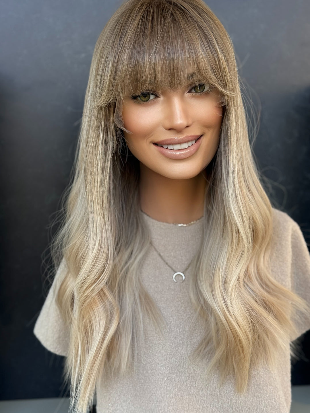 “Champagne Smoke” [M] 21” Lace Top Wig