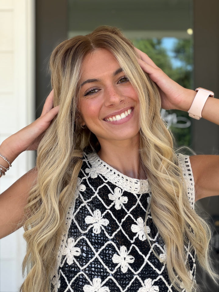 “B3008” (M) 24” Lace Top Wig