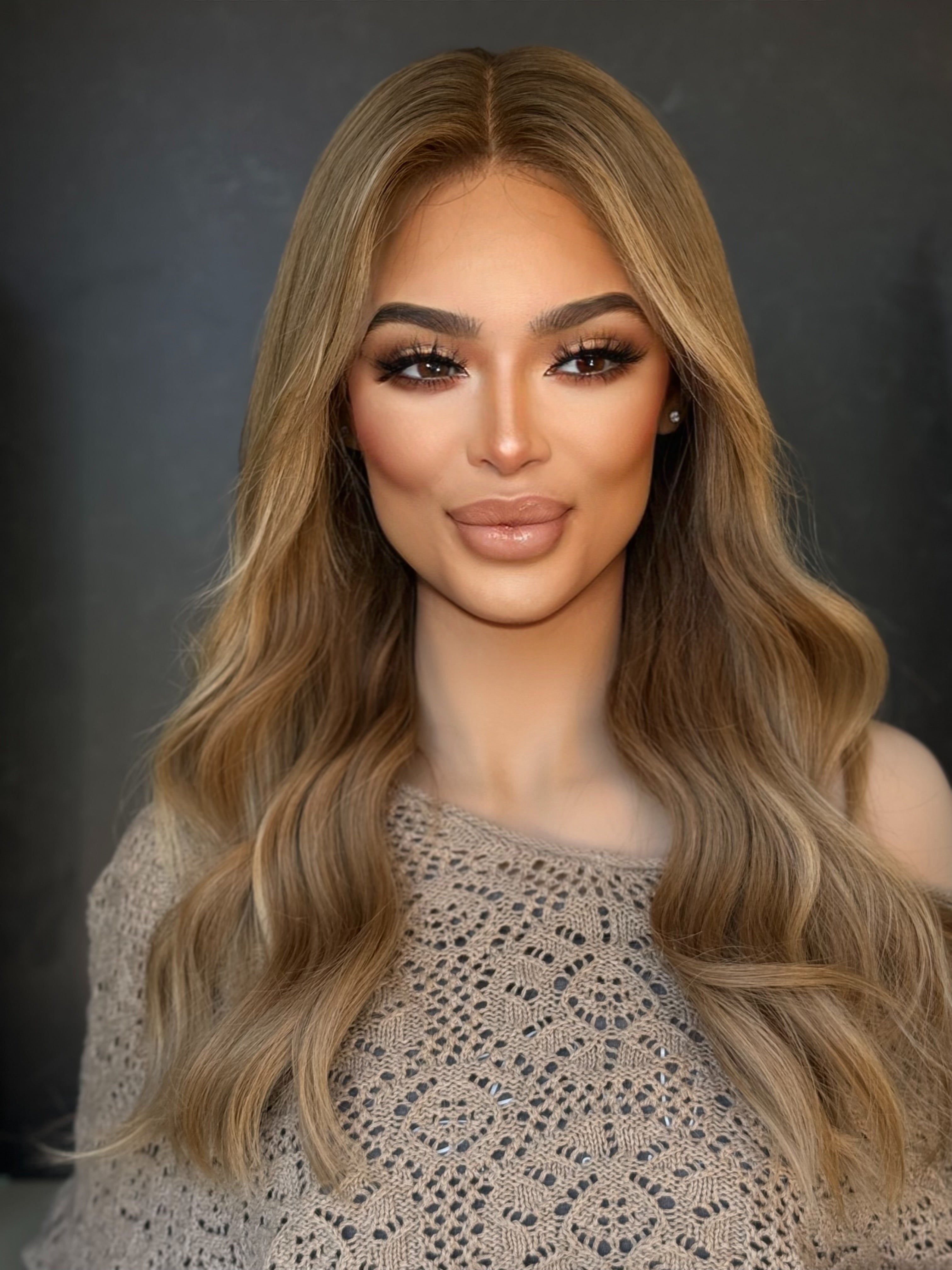 “Clara” [M] 20” Glam Collection