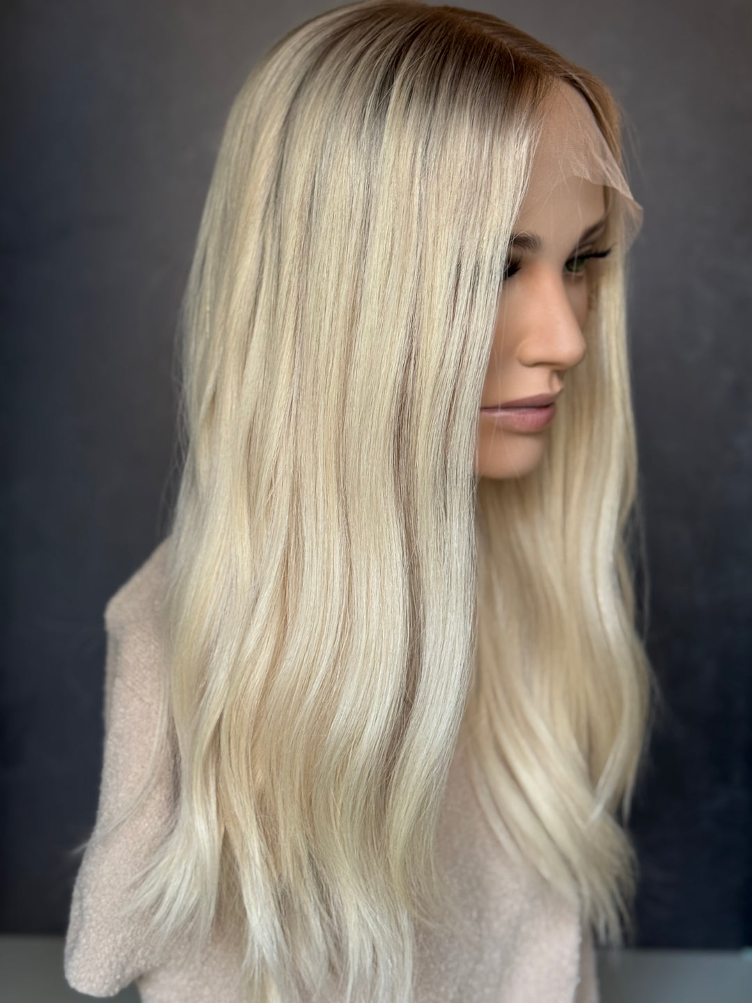 “Bombshell” [L] 20” Lace Top Wig