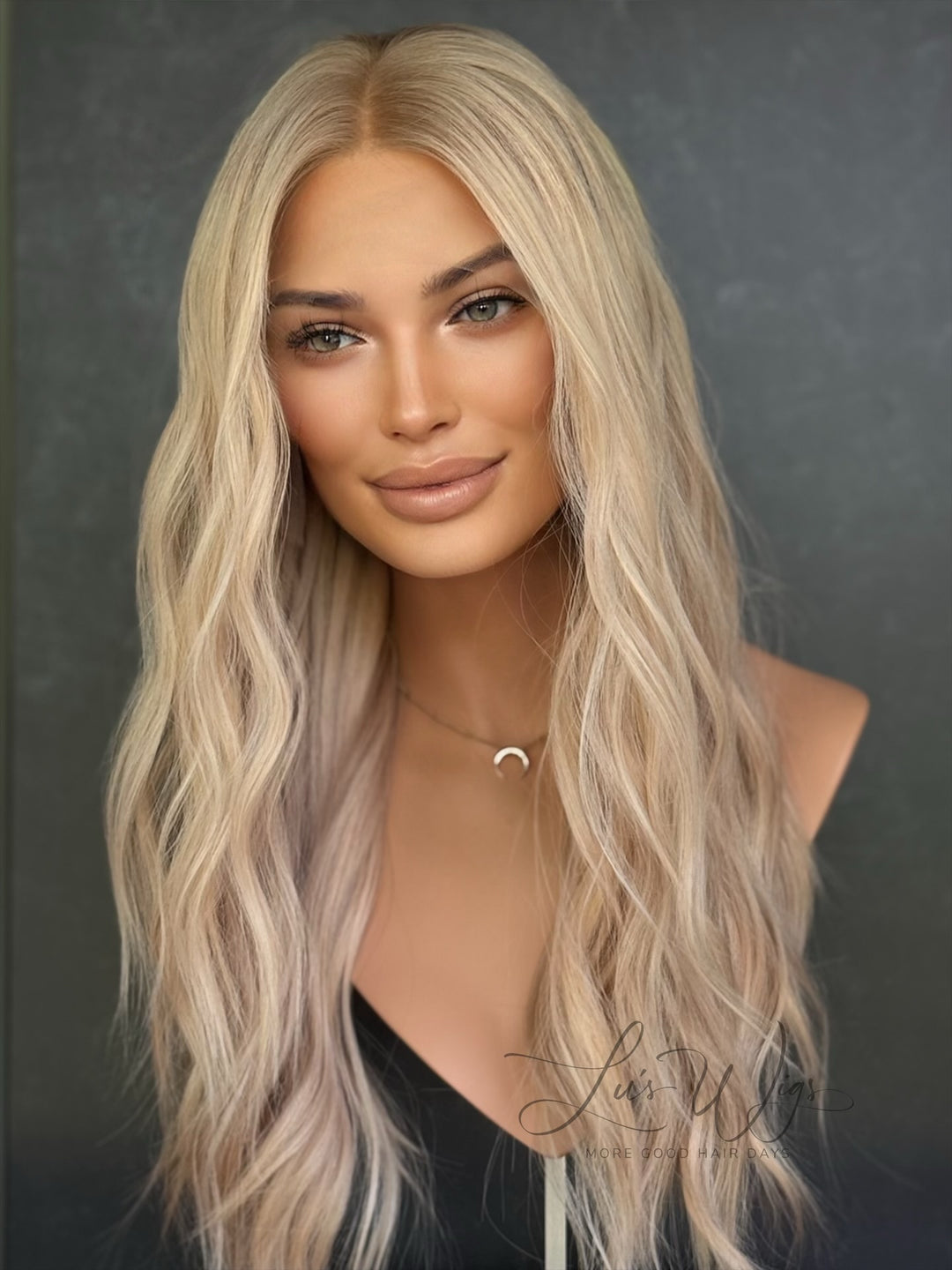 “Demi” [S] 22” Lace Top Wig