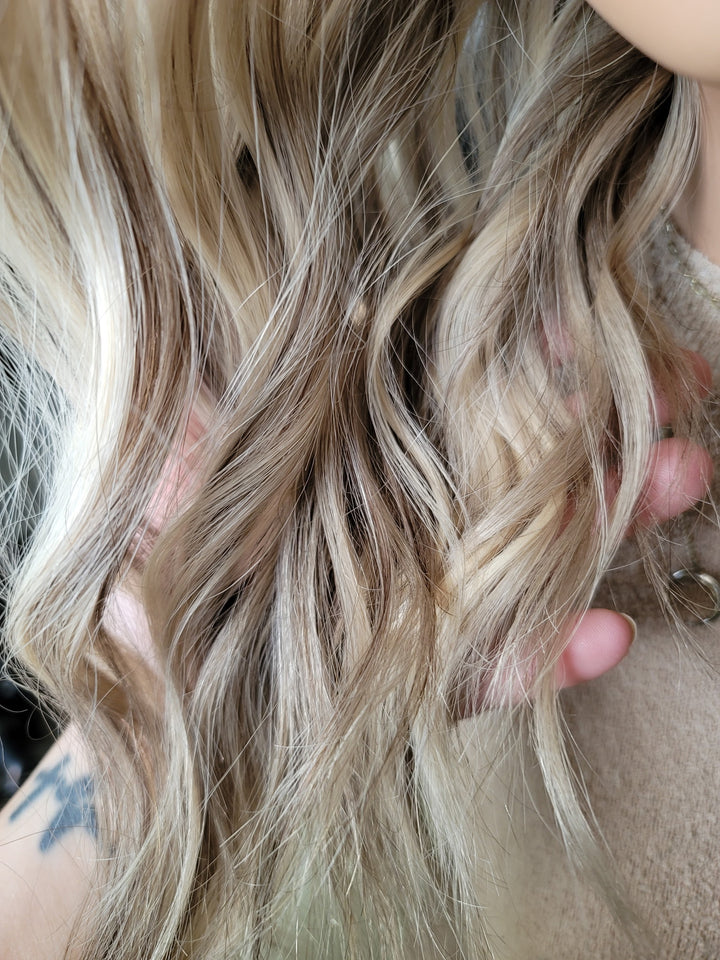 “B2863” [S] 20” Lace Top Wig