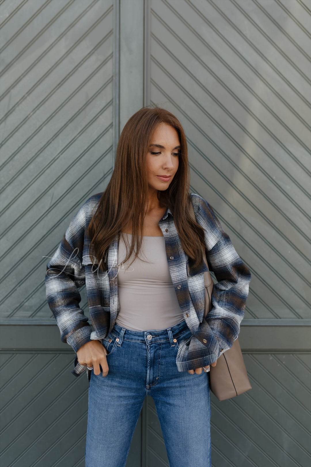 “Sienna” [M] 20” Glam Lace Top Wig