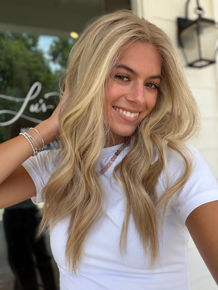Anniston (M) 20” Lace Top Wig