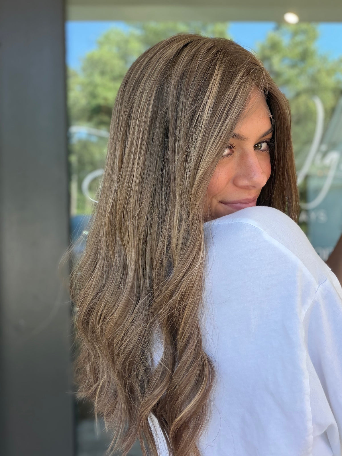 <b>B3070</b><br><u>XS</u> <br> <l>Signature Mongolian Collection</l> <br> 20” Lace Top Wig