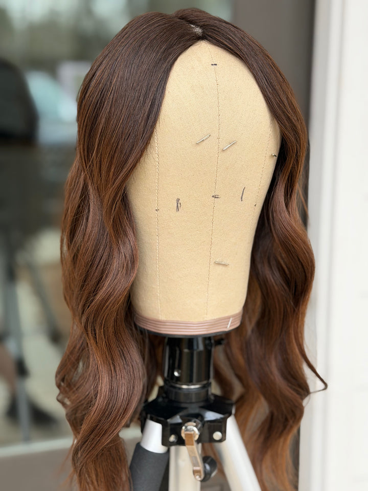 Veronica [8x8] 20” Silk Top Topper