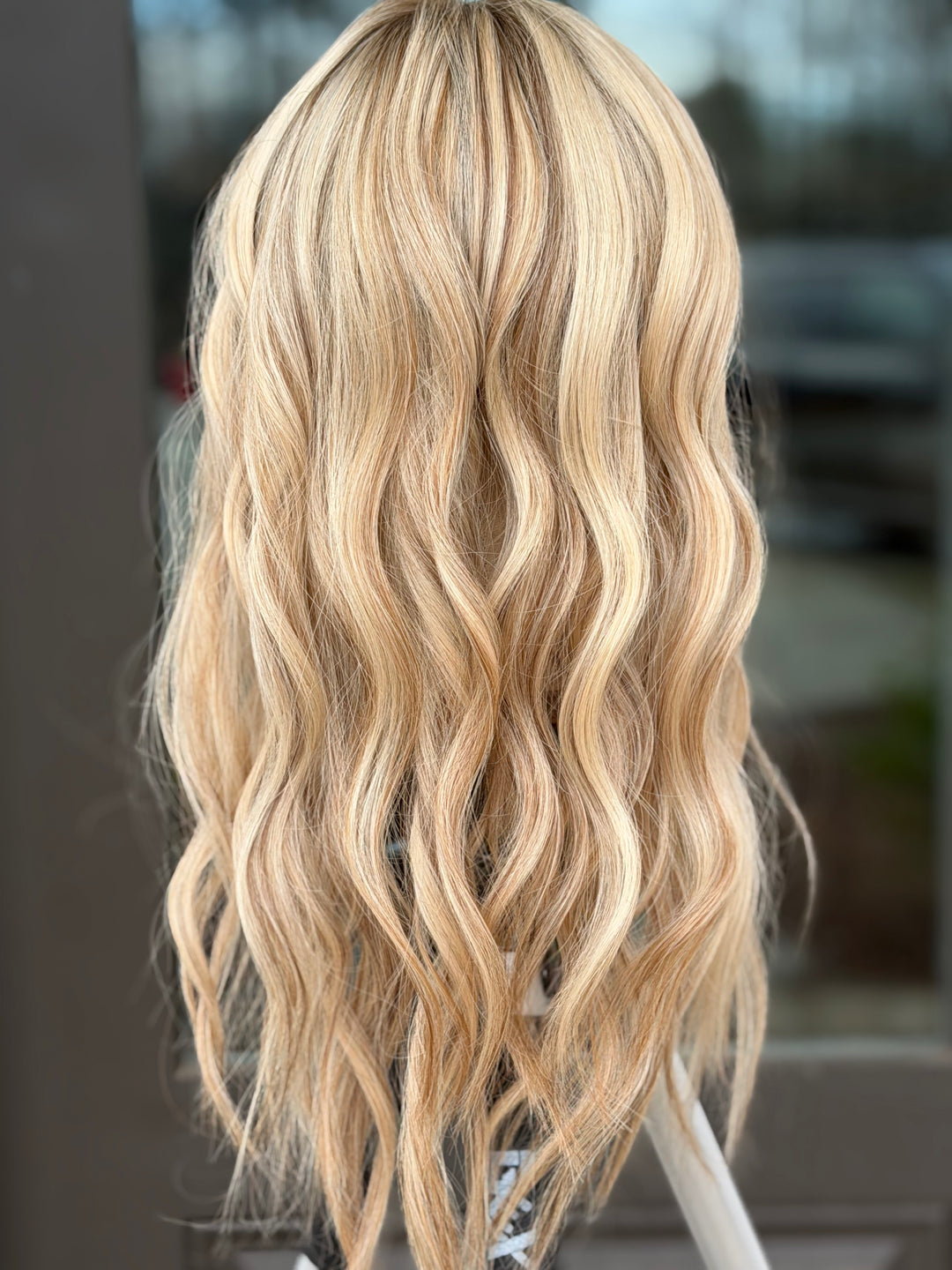 Adele [8x9] 18” Silk Top Topper