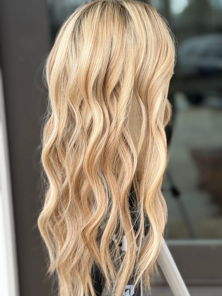 Adele [8x9] 18” Silk Top Topper