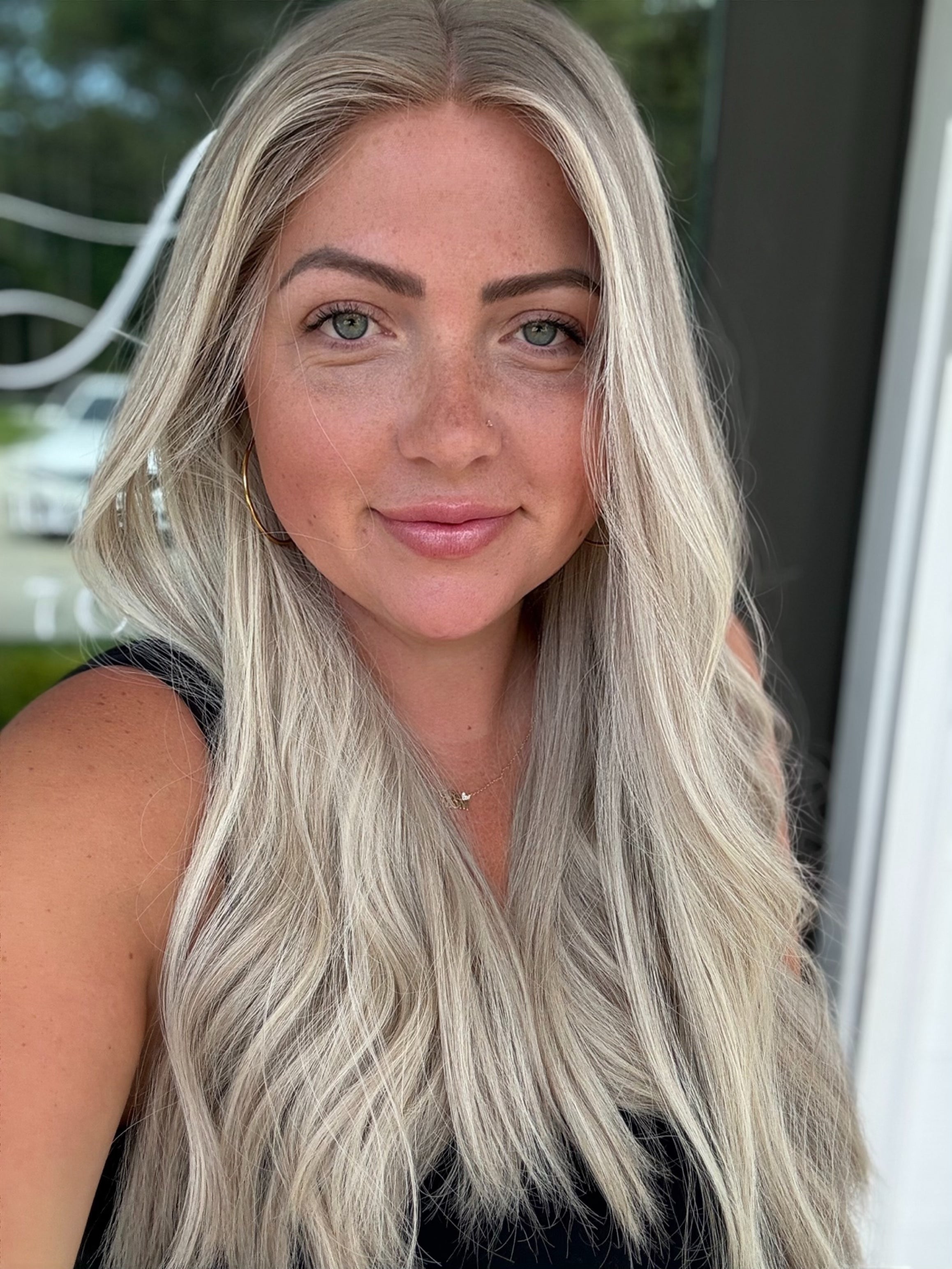 <b>Mo</b><br> <I>Signature Mongolian Collection</I> <br> 22” Lace Top Wig
