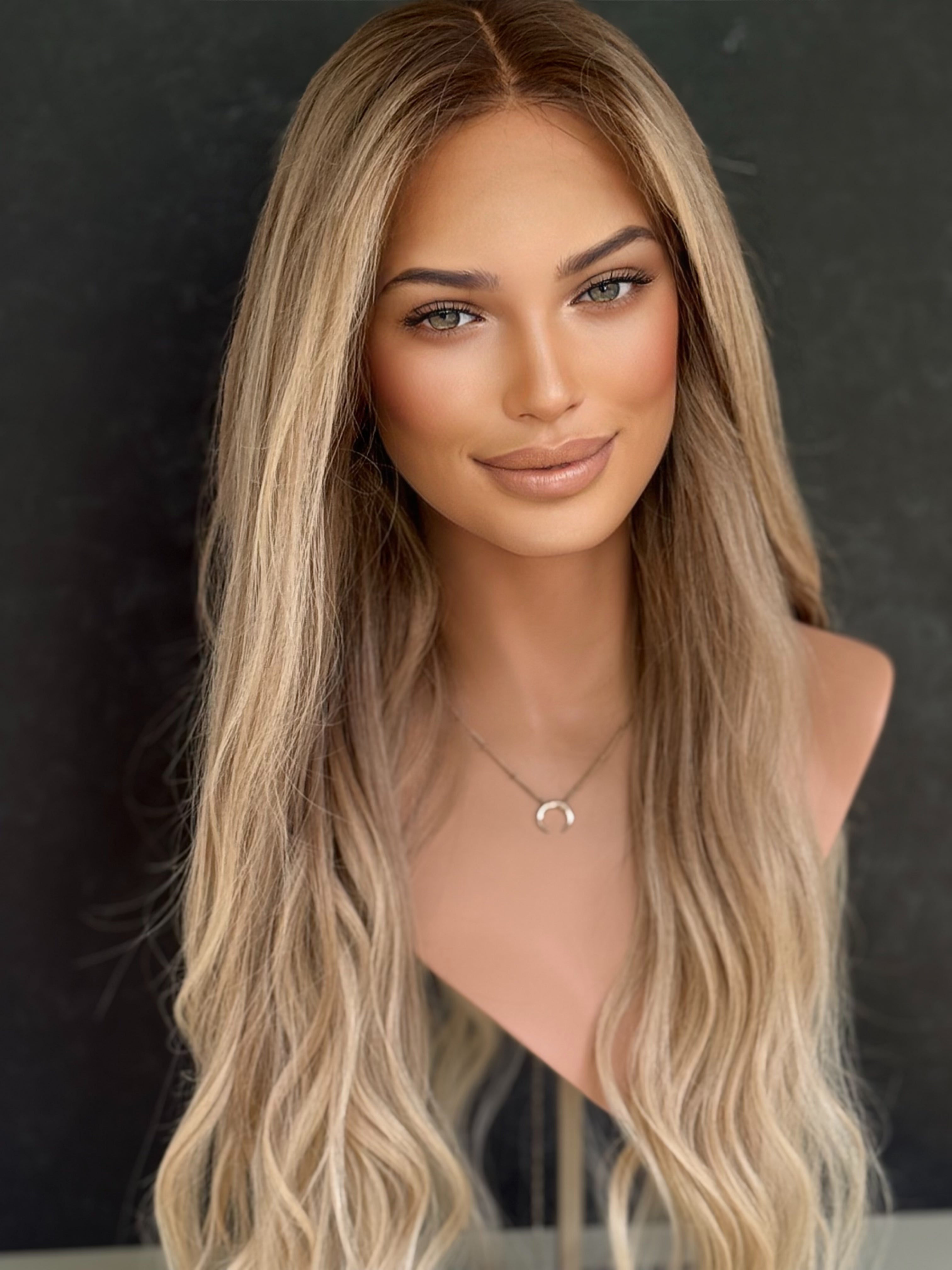 “Elizabeth” [S] 26” Glam Collection Wig