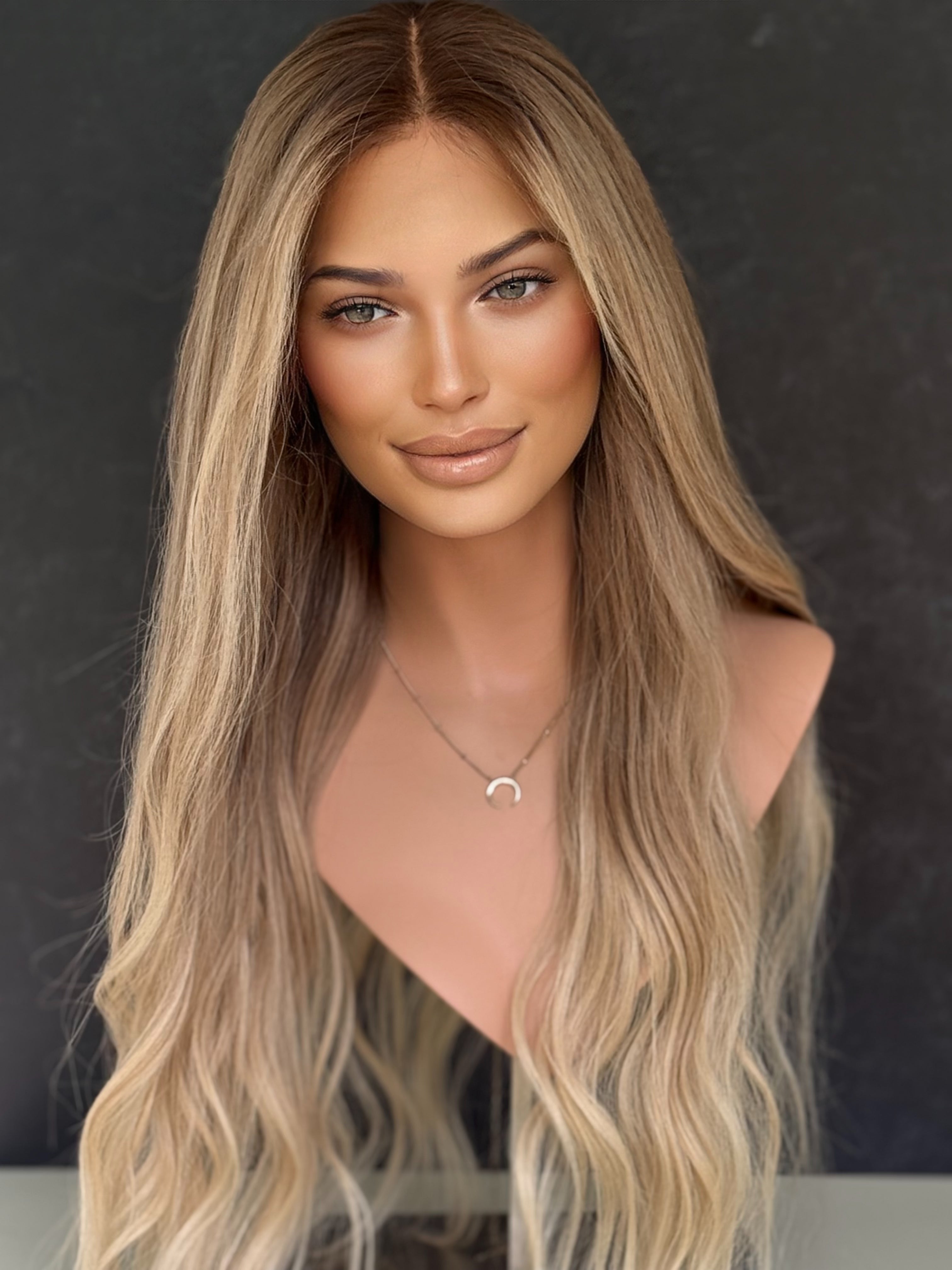 “Elizabeth” [S] 26” Glam Collection Wig