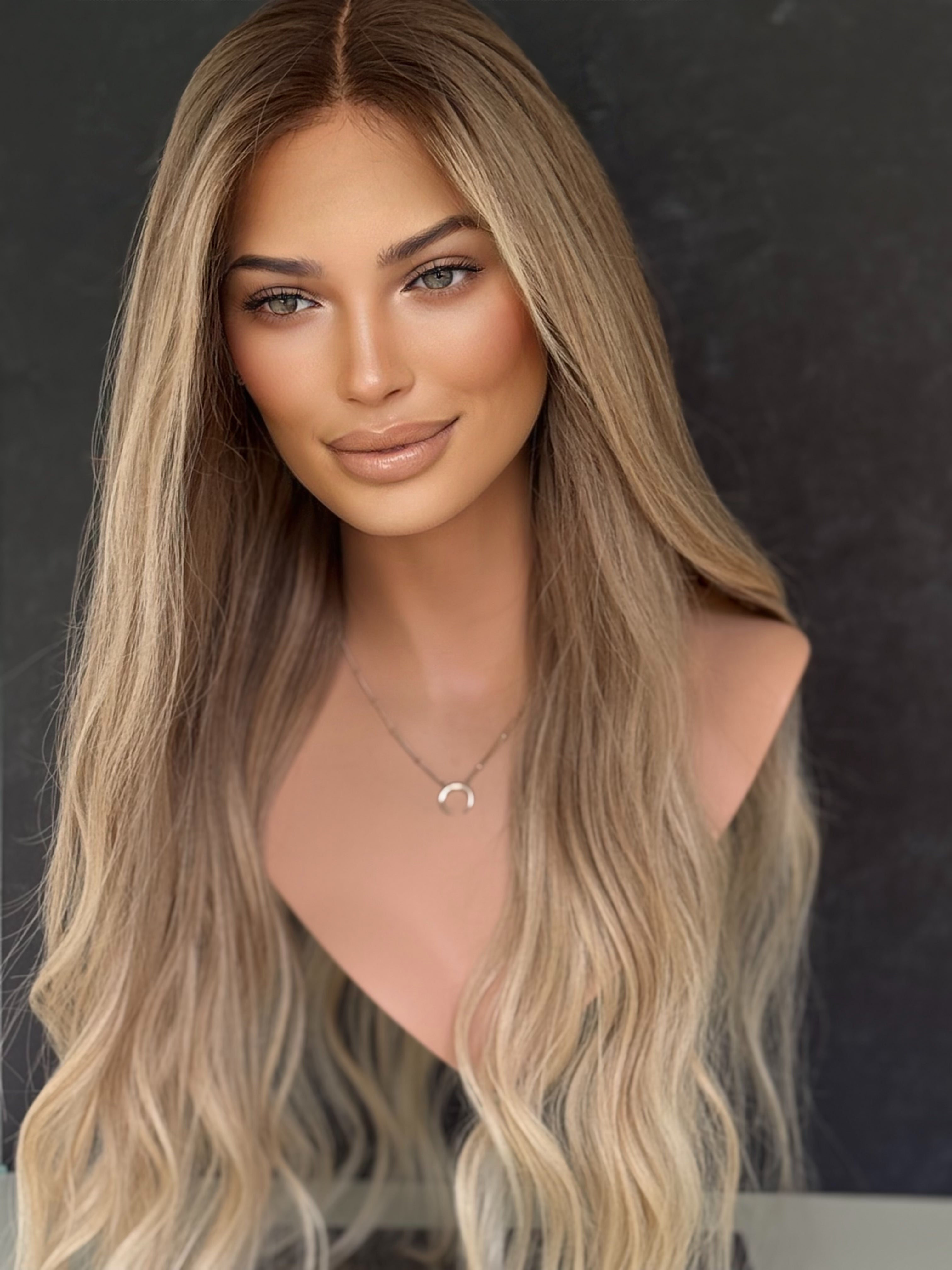 “Elizabeth” [S] 26” Glam Collection Wig