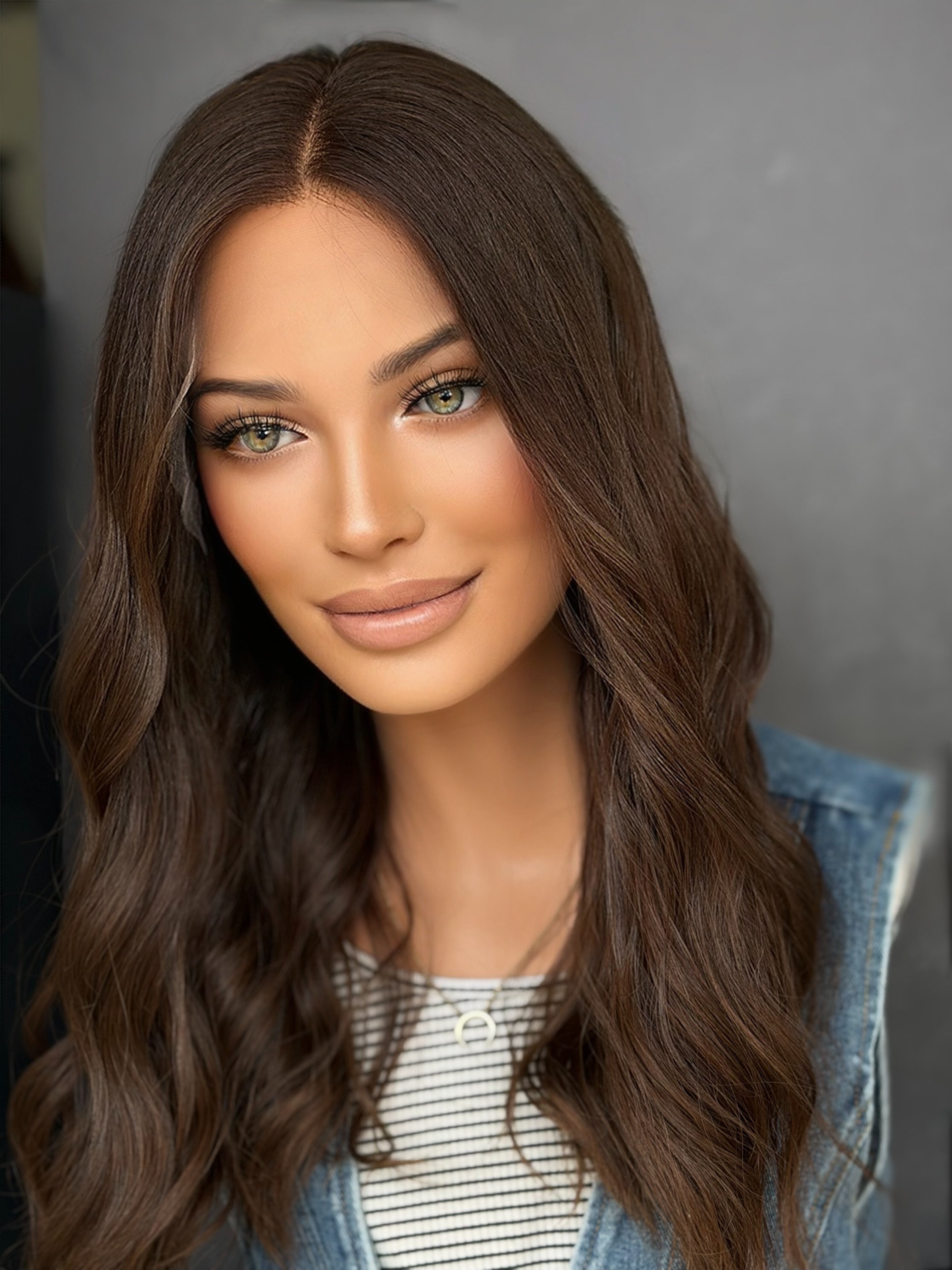 <b>Medium Brown Bleached Knots</b><br><u>S</u> <br> <l>Classic European Collection</l> <br> 20” Lace Top Wig