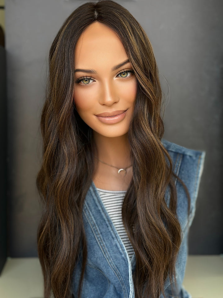 Trish [8x9] 22” Silk Top Topper