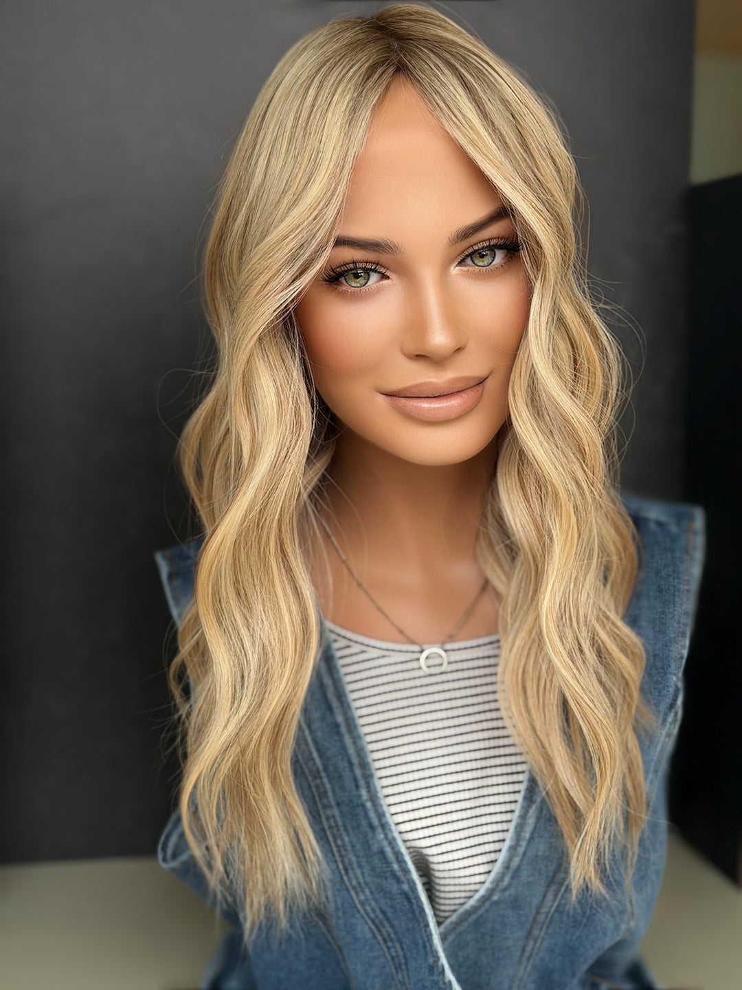 Adele [8x9] 18” Silk Top Topper