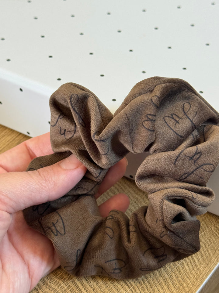 Lu’s Wigs Scrunchie
