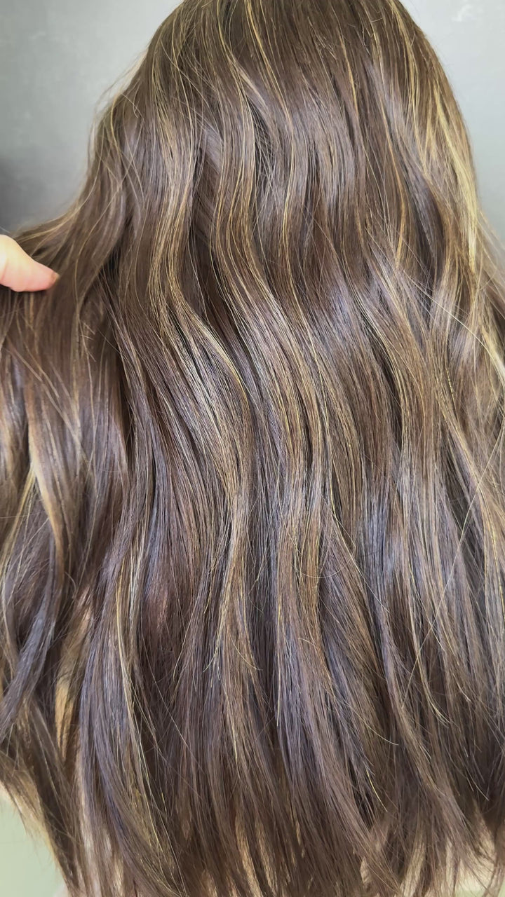 “3B2822” [S] 20” Lace Top Wig