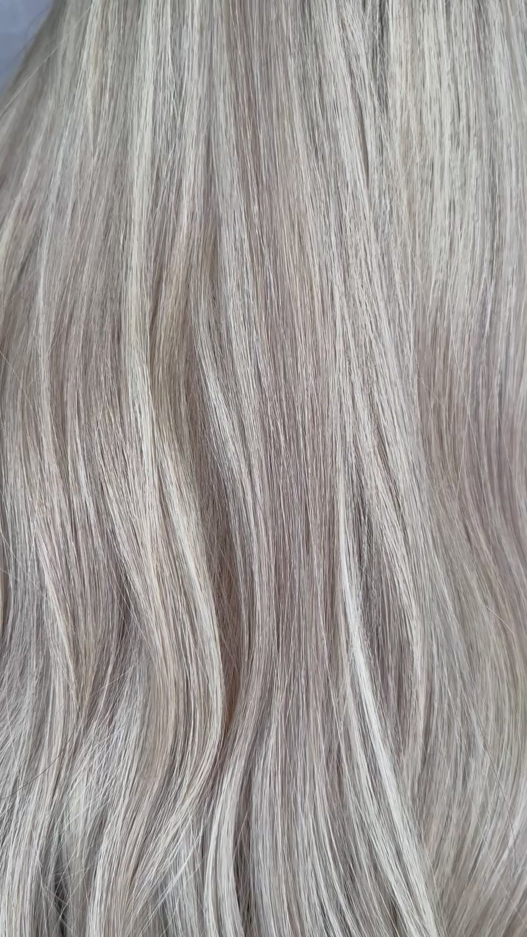 Mo (M) 22” Lace Top Wig