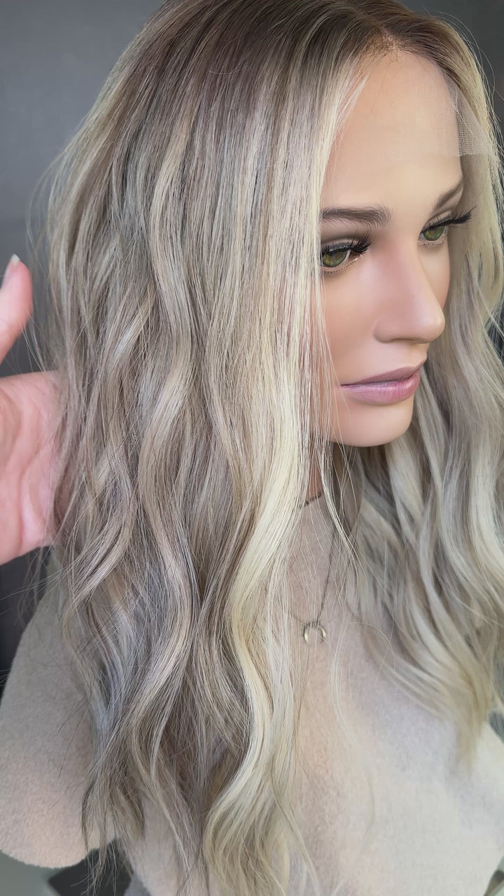 “B2845” [10x11] 20” Lace Top Topper