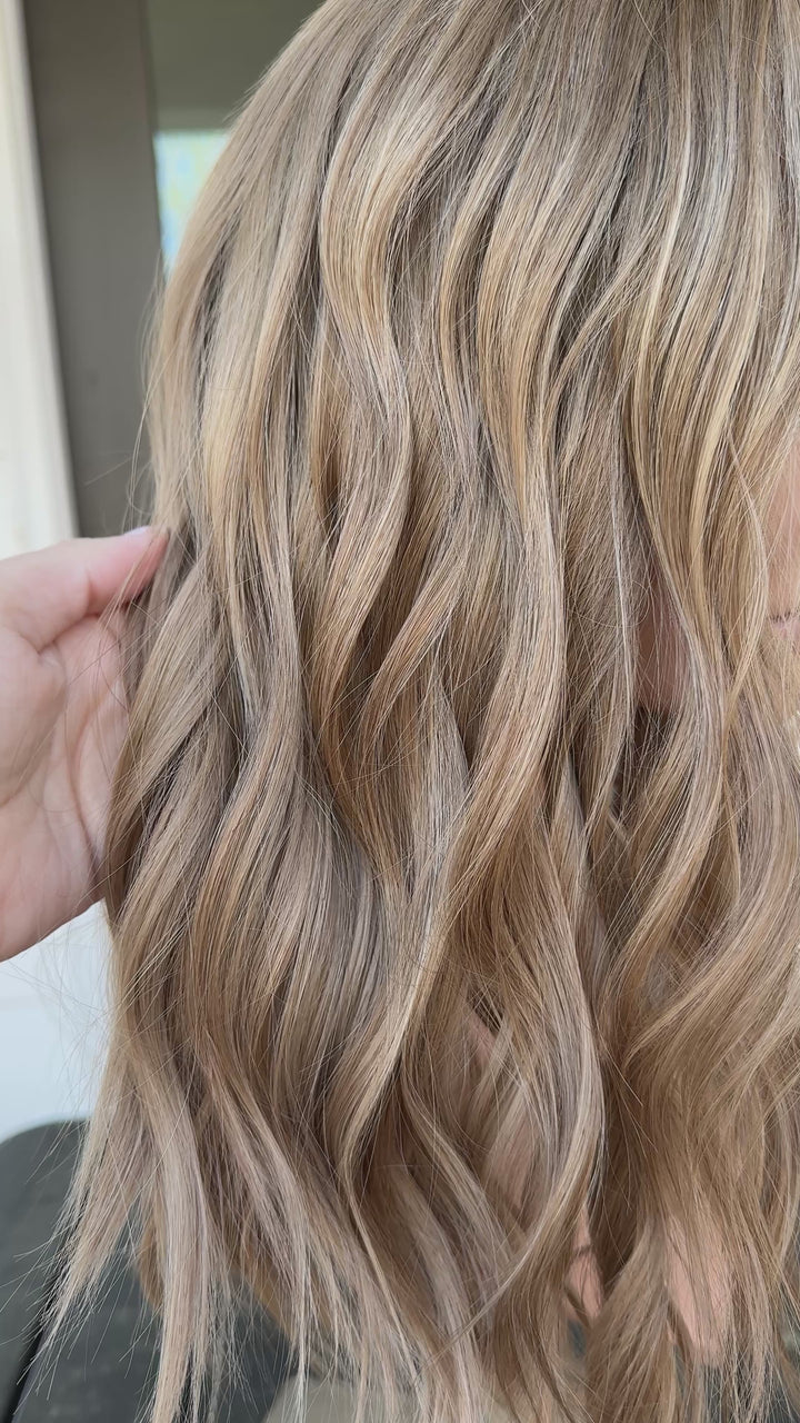 “Raya” [M] 18” Lace Top Wig