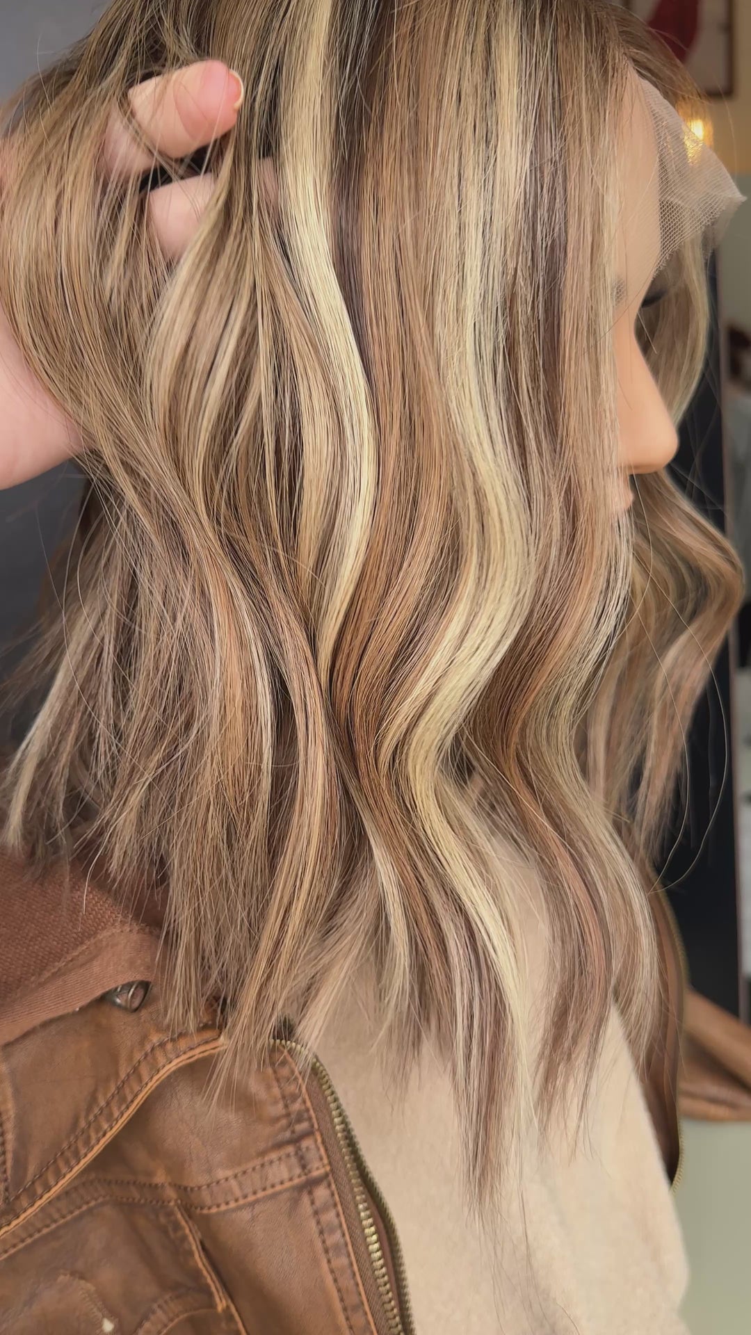 “Khloe” [L] 14” Lace Top Wig