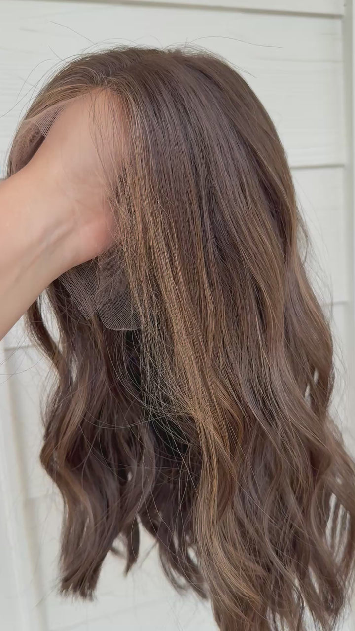 “Lisa” [M] 18” Lace top wig