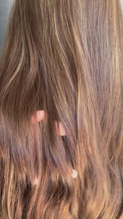 “Sharon” [M] 23” Euro lace top wig
