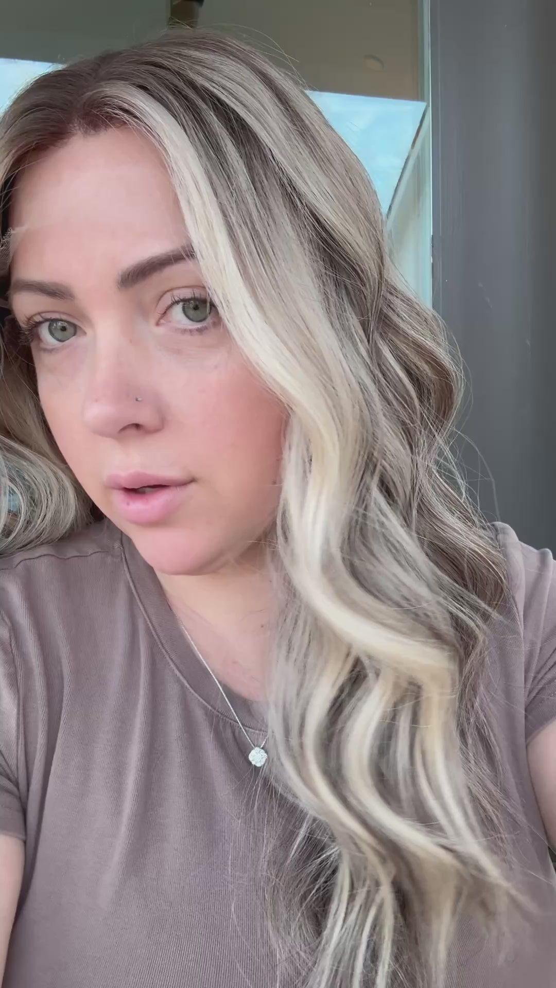 B2838 M 22” Lace Top Wig