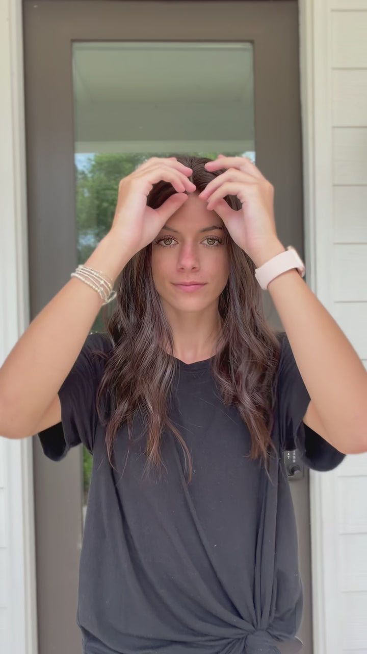 Bella (M) 18” Lace Top Wig