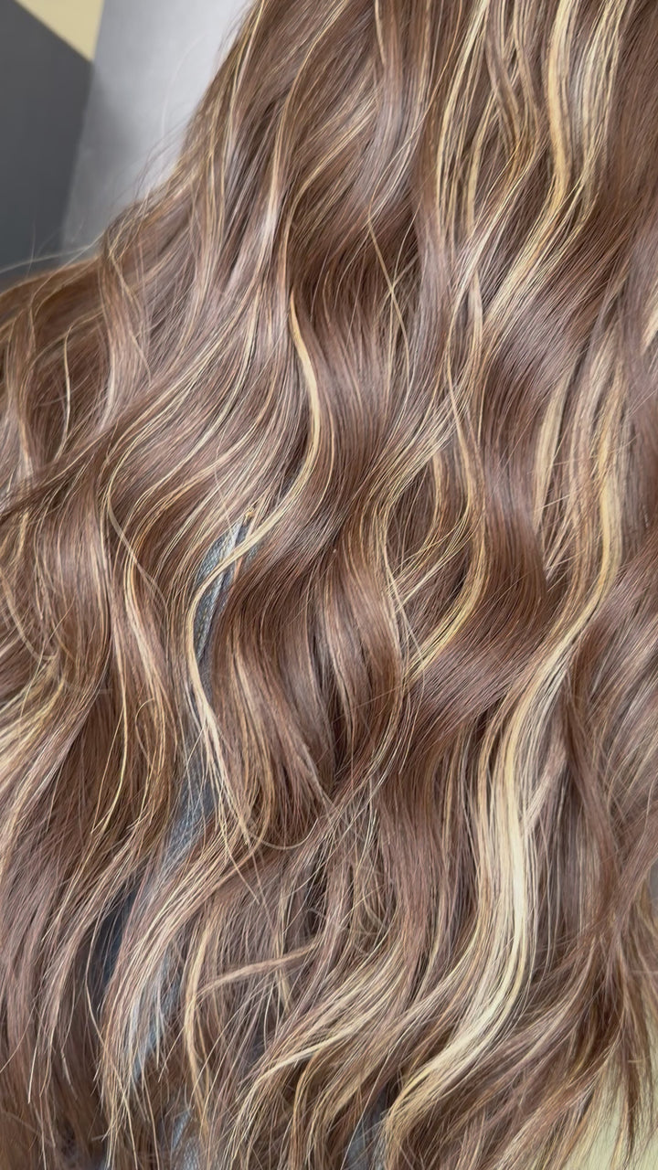 3B2897 22" [M] Lace Top Wig