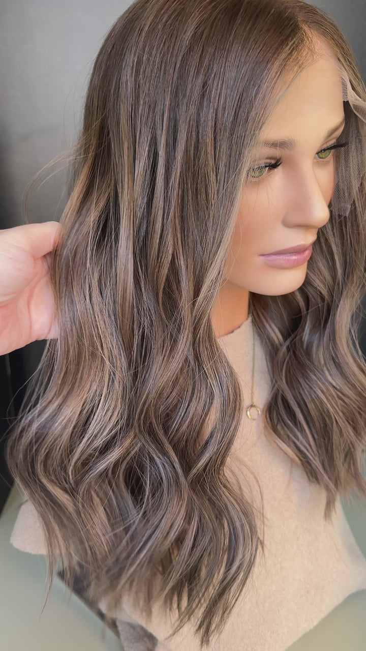 “Latte Swirl” [S] 21” Lace Top Wig